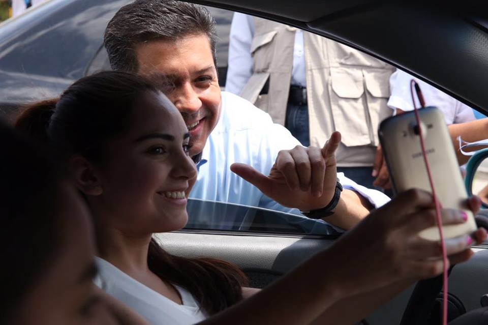 12928321_925933737502391_27634372531796585_n