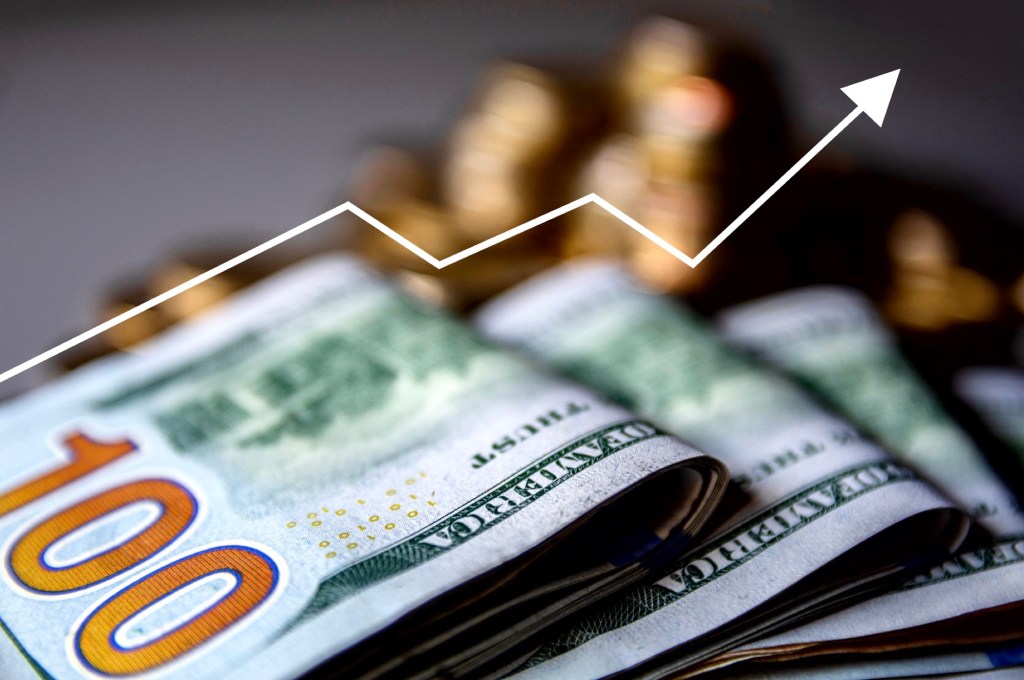 El dólar sube tras anuncio de reformas a la&nbsp;constitución