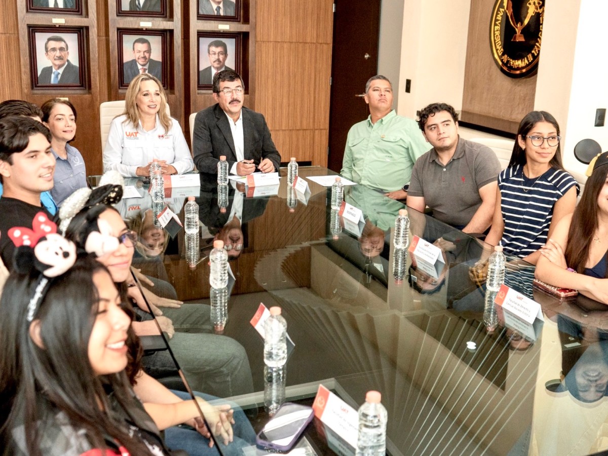 Afianza UAT movilidad internacional de estudiantes en el programa Disney&nbsp;2026