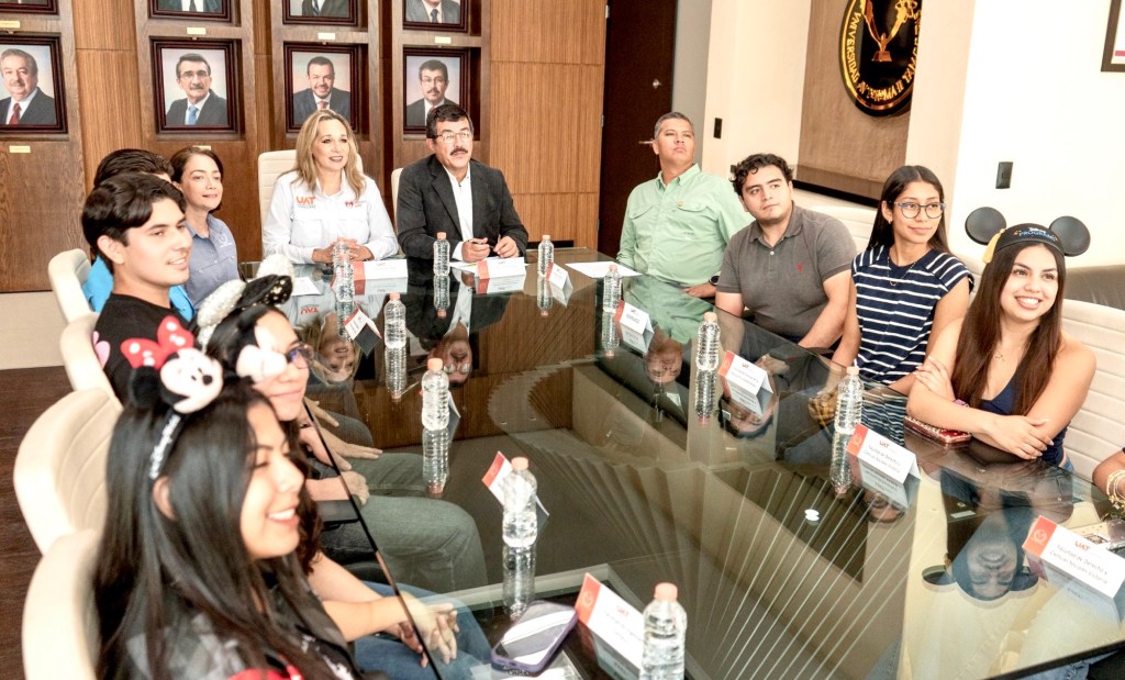 Afianza UAT movilidad internacional de estudiantes en el programa Disney&nbsp;2026